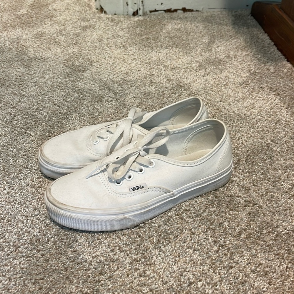 Women’s 6.5 white vans
